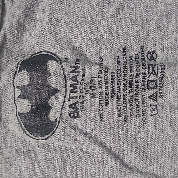 WOMEN'S BATMAN SHIRT - Picture 3 of 4